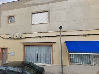 Local en venta en Valencina De La Concepción de 275  m²