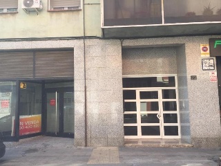 Corts Catalanes 8