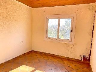 Les Corts Catalanes 4