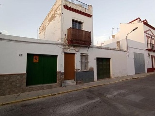 Calle Huelva 9