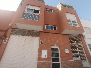 Piso en venta en Almería de 112  m²