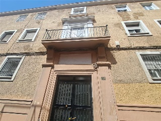 Piso en venta en Almería de 86  m²