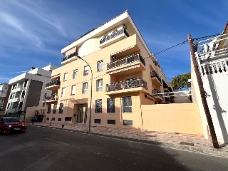 Valdepeñas 8