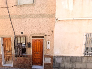 Piso en venta en Almería de 58  m²