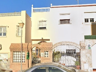 Piso en venta en Almería de 117  m²
