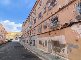 Piso en venta en Almería de 91  m²