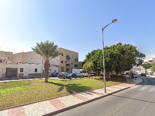 Piso en venta en Roquetas De Mar de 65  m²