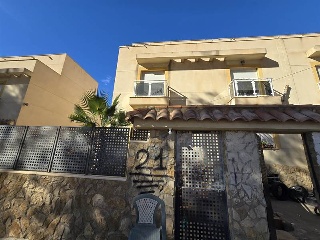 Del Cementerio 2