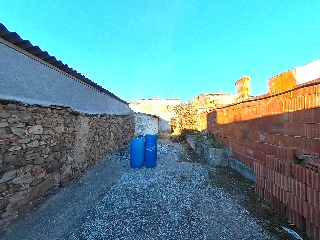 De La Cruz 24