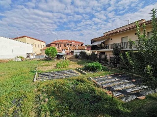 Pisos banco Riells i Viabrea