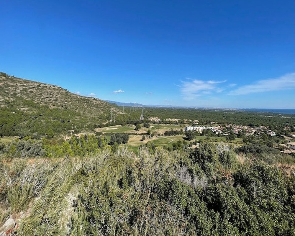 Plan Parcial Bonmont Terres Noves con frente al vial A