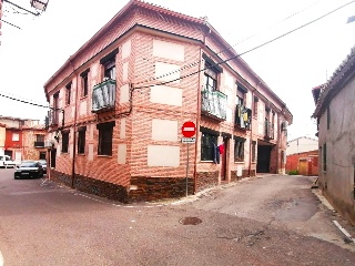 Pisos banco Villa del Prado