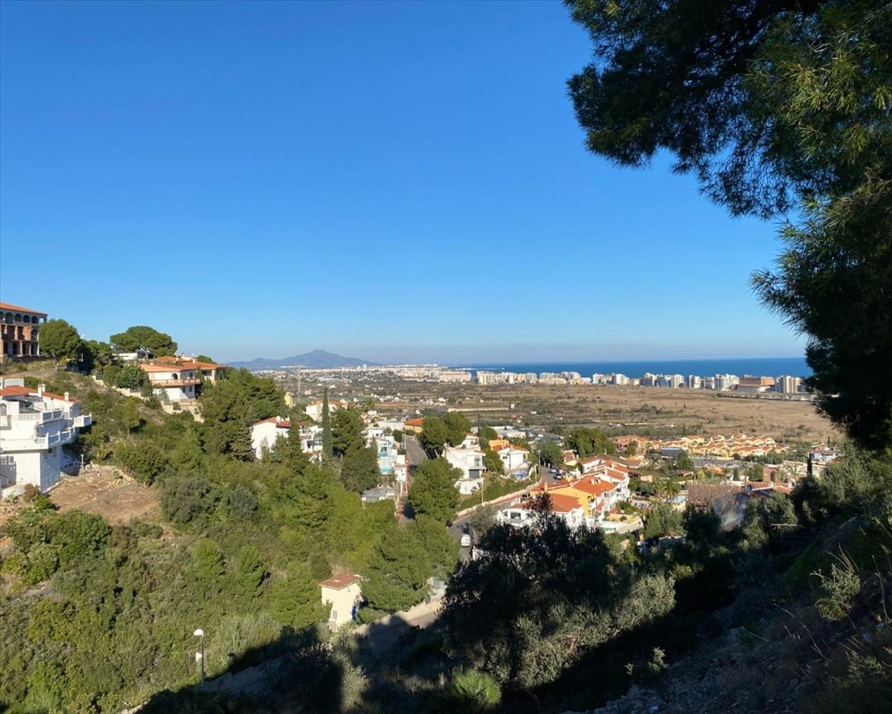 INGLATERRA, URBANIZACIÓN ATALAYAS, PARCELA 407