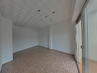 Piso en C/ Poeta Llorente - Gandía - Valencia 2