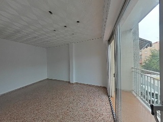 Piso en C/ Poeta Llorente - Gandía - Valencia 3