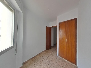 Piso en C/ Poeta Llorente - Gandía - Valencia 6
