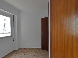 Piso en C/ Poeta Llorente - Gandía - Valencia 7