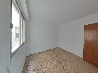 Piso en C/ Poeta Llorente - Gandía - Valencia 8
