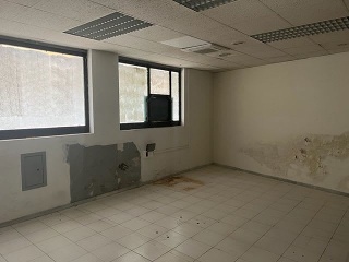 Local en C/ Ramón y Cajal, Huelma (Jaén) 3