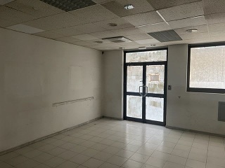 Local en C/ Ramón y Cajal, Huelma (Jaén) 4