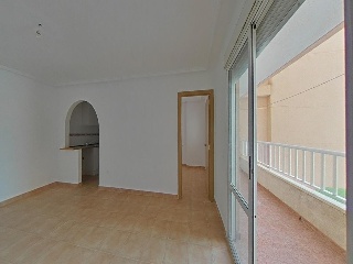 Piso en venta en Torrevieja de 84  m²