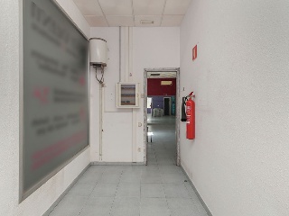 Local en C/ Roquetes 14