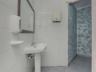 Local en C/ Roquetes 16