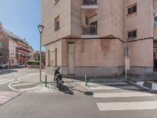 Local en C/ Roquetes 18