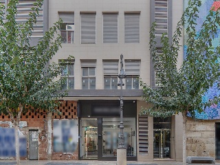 Local comercial en Av Construcción 14