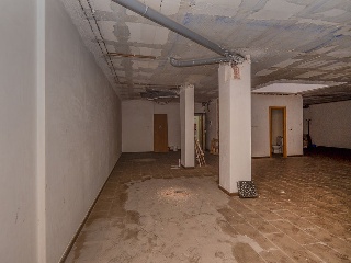 Local comercial en Av Construcción 18