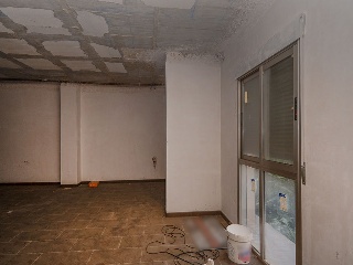 Local comercial en Av Construcción 23