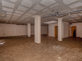 Local comercial en Av Construcción 25