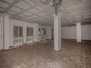 Local comercial en Av Construcción 27
