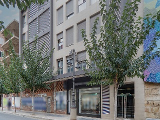 Local comercial en Av Construcción 37
