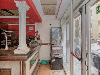 Local en C/ Montseny, Girona 39