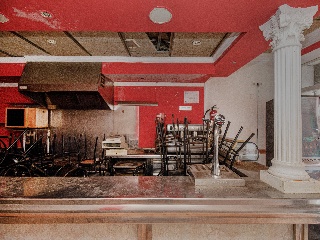 Local en C/ Montseny, Girona 42