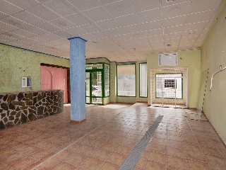 Local en C/ Angel Nieto 71