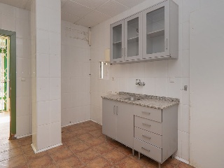 Local en C/ Angel Nieto 73