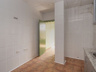 Local en C/ Angel Nieto 75