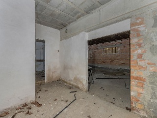 Edificio en Carretera C-14 85