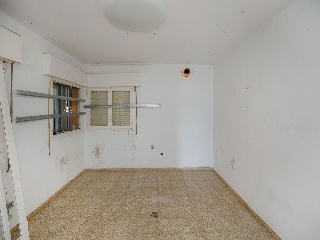 Piso en calle Mimosa, Girona 13