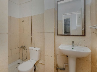 Piso en calle Mimosa, Girona 18