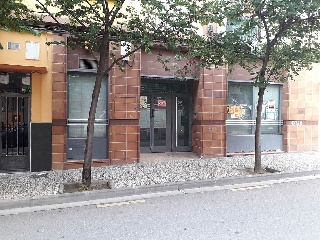 Local comercial en C/ Lasierra Purroy 20