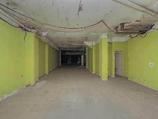 Local comercial en C/ Baldomer Sola - Badalona - Barcelona 29