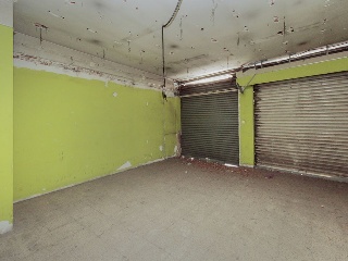 Local comercial en C/ Baldomer Sola - Badalona - Barcelona 32