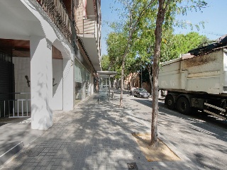 Local comercial en C/ Baldomer Sola - Badalona - Barcelona 37