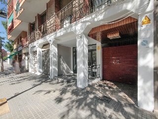 Local comercial en C/ Baldomer Sola - Badalona - Barcelona 39