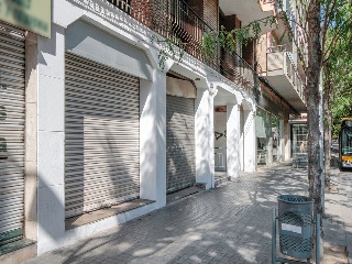 Local comercial en C/ Baldomer Sola - Badalona - Barcelona 40