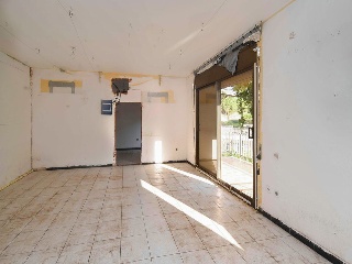 Chalet aislado en Av Can Amat 3