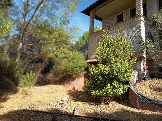 Chalet independiente en Villa del Prado - Madrid - 18